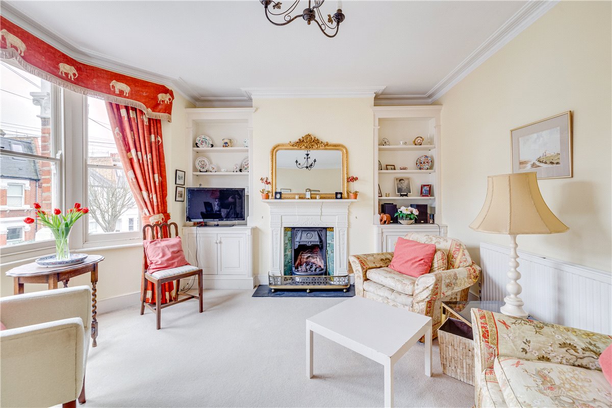 2 bedroom flat, Queensmill Road, London SW6 - Sold STC