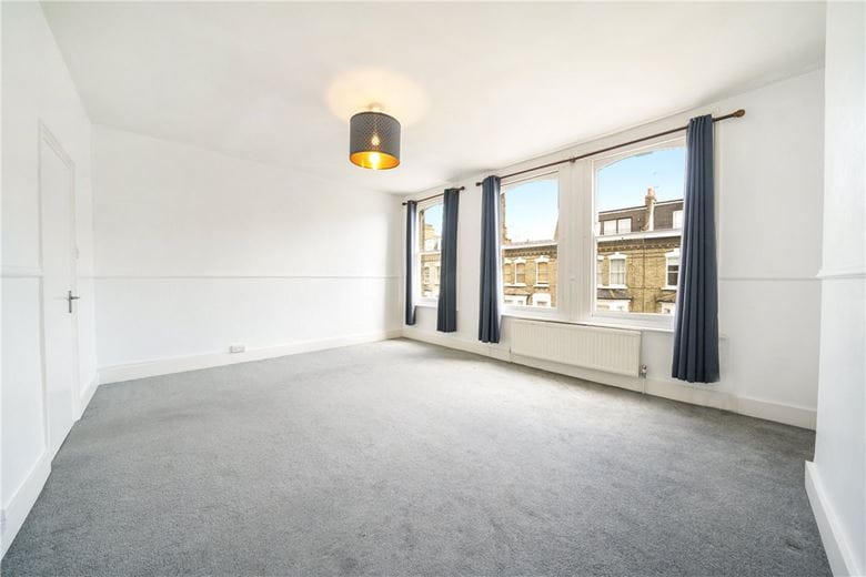 1 bedroom flat, Radipole Road, London SW6 - Available
