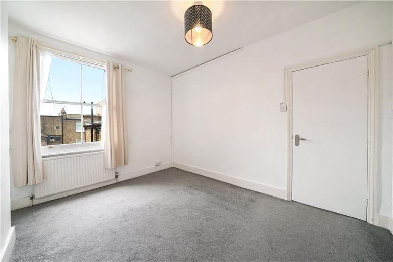 1 bedroom flat, Radipole Road, London SW6 - Available