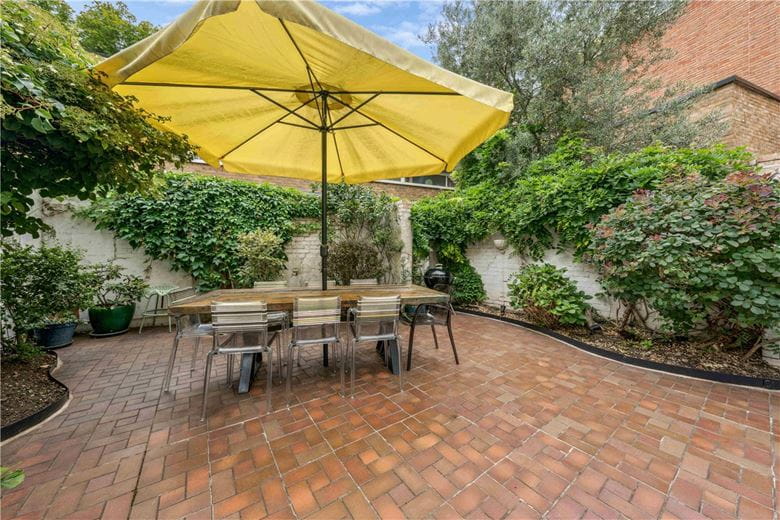 3 bedroom house, Burlington Road, London SW6 - Available