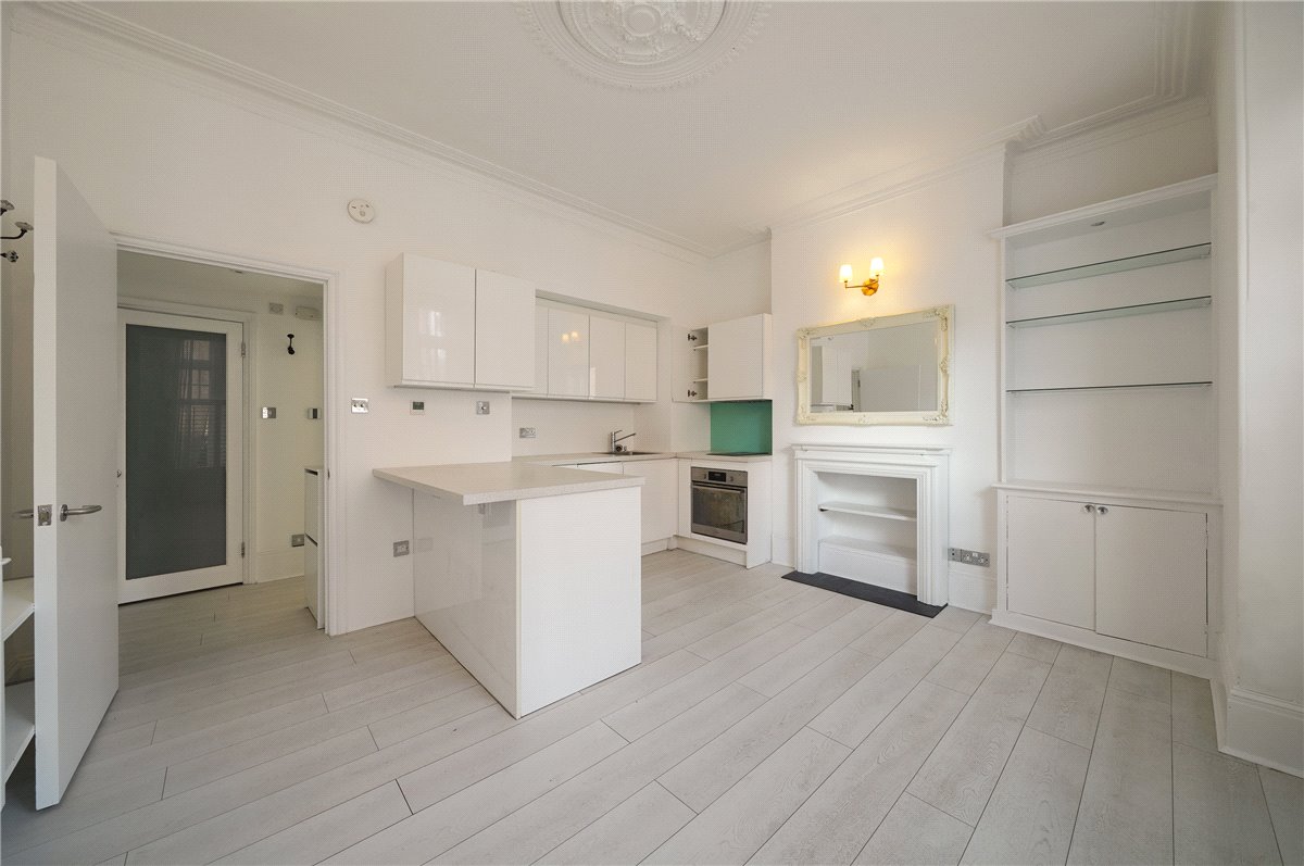 1 bedroom flat, Buer Road, London SW6 - Sold STC