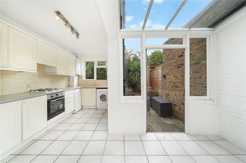 2 bedroom house, Burlington Road, London SW6 - Available