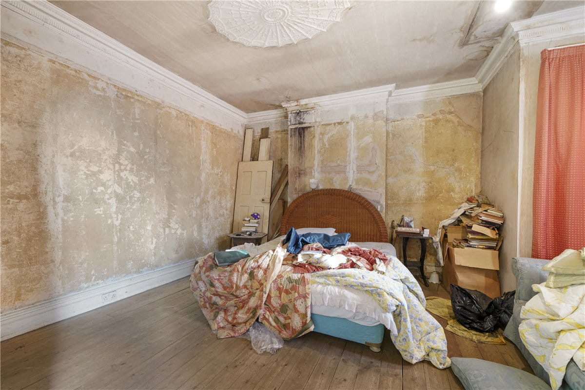 3 bedroom house, Ellerby Street, London SW6 - Available