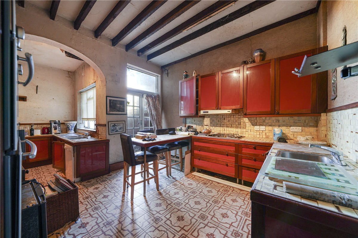 3 bedroom house, Ellerby Street, London SW6 - Available