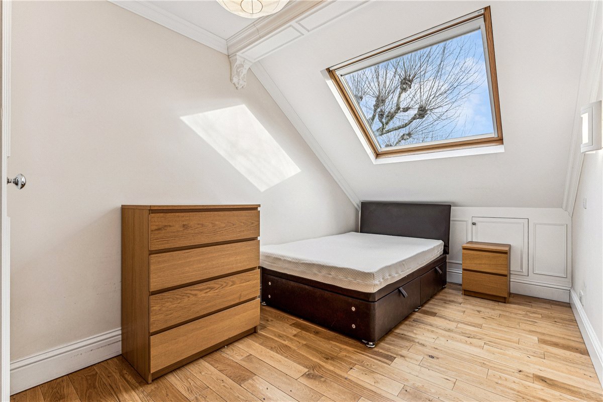 6 bedroom house, Niton Street, London SW6 - Available