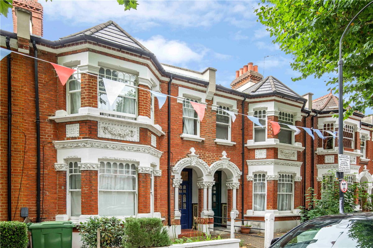 6 bedroom house, Niton Street, London SW6 - Available