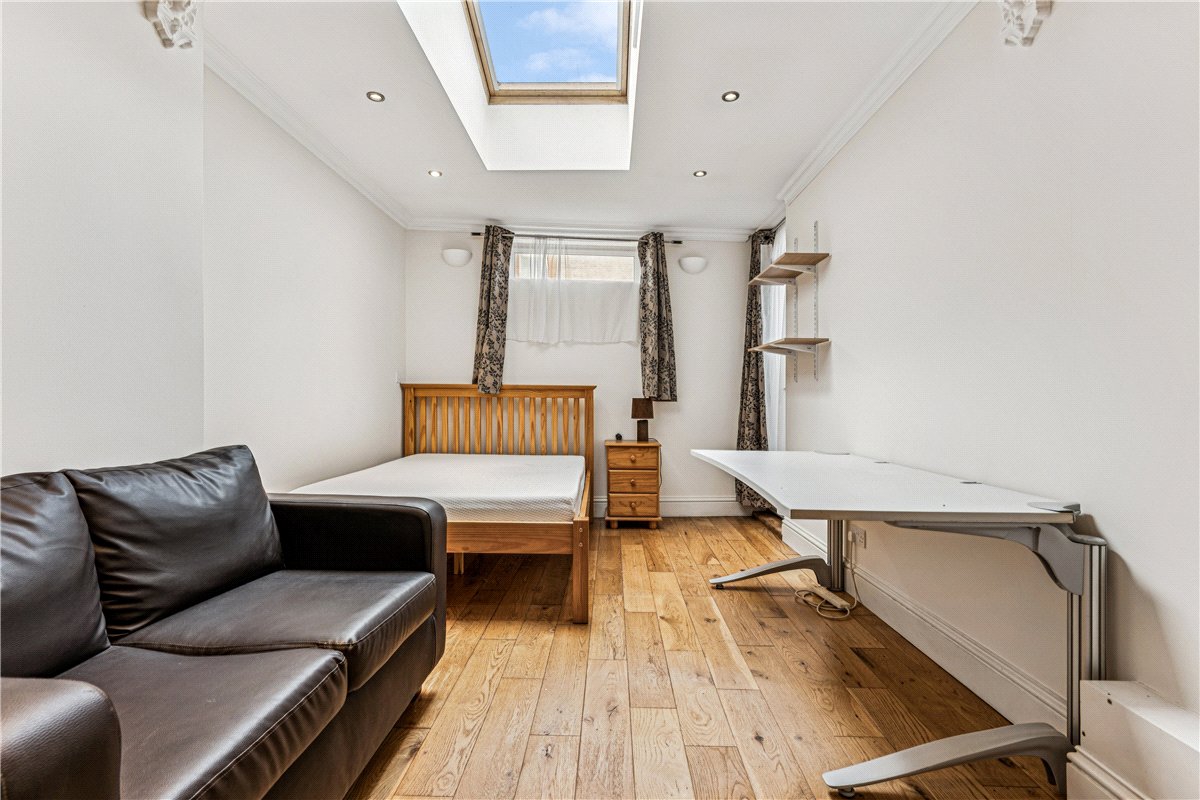 9 bedroom house, Fulham Palace Road, London SW6 - Available