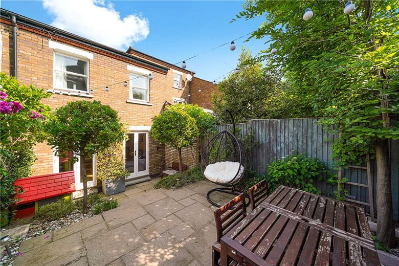 2 bedroom house, Marryat Square, Wyfold Road SW6 - Sold STC