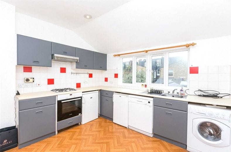 2 bedroom maisonette, Edenvale Street, London SW6 - Available
