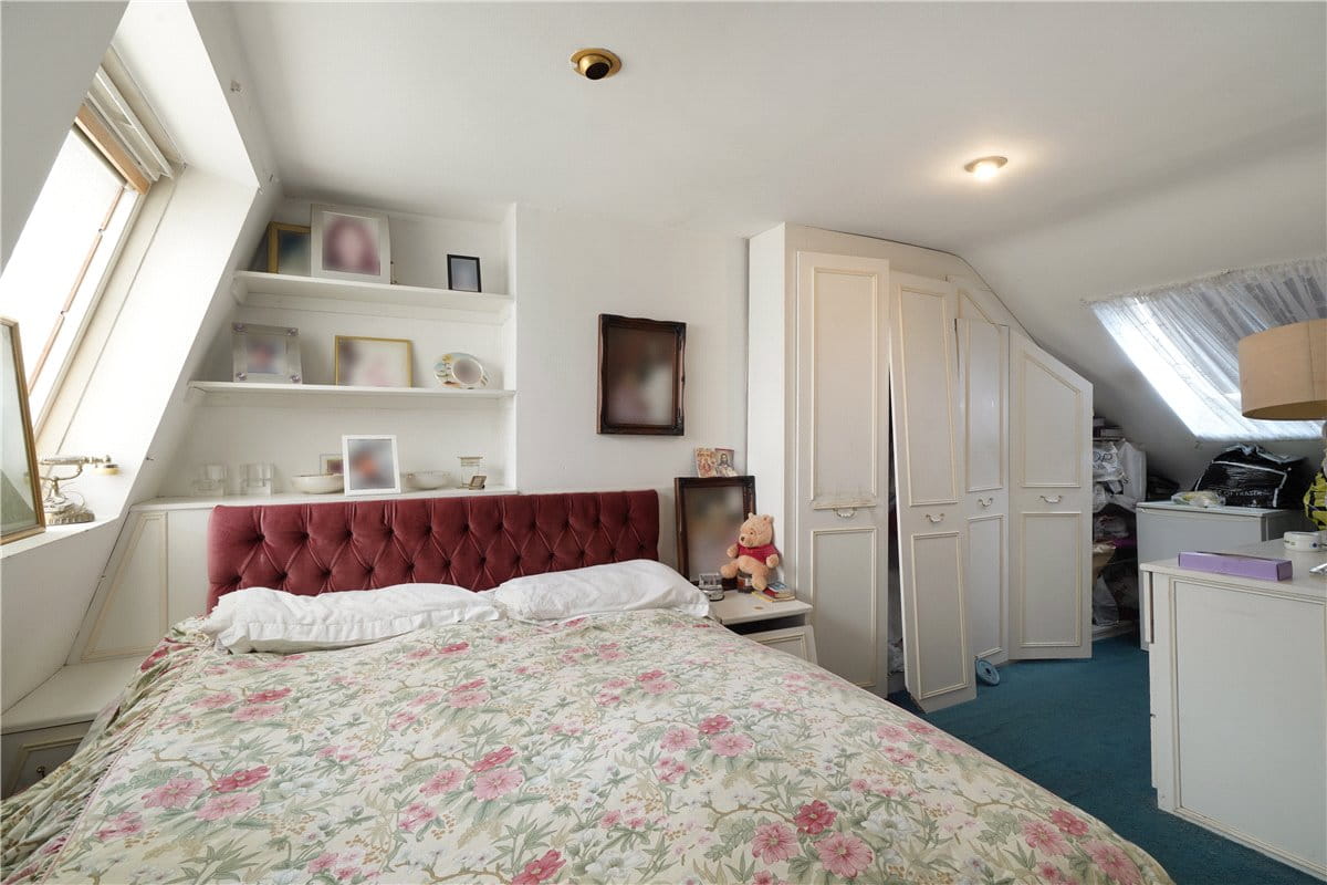 2 bedroom flat, Kinnoul Road, London W6 - Available