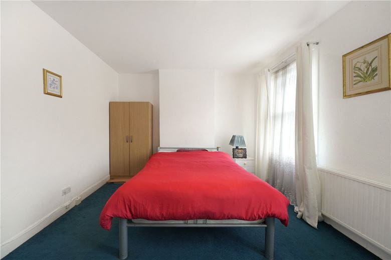 2 bedroom flat, Kinnoul Road, London W6 - Available