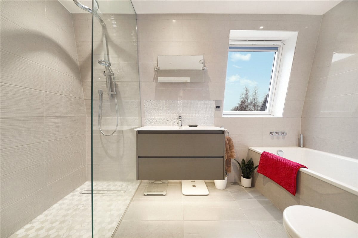 5 bedroom house, Inglethorpe Street, London SW6 - Available