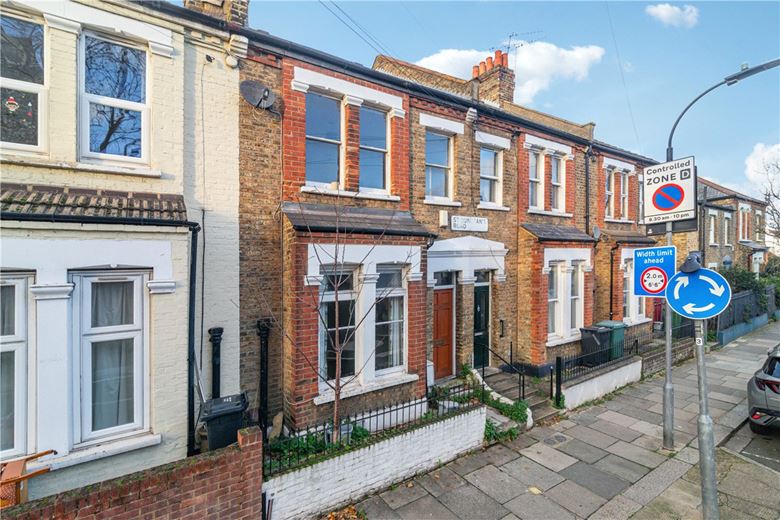3 bedroom house, St. Dunstans Road, London W6 - Available