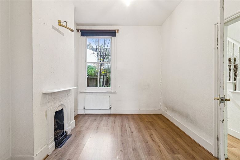 3 bedroom house, St. Dunstans Road, London W6 - Available
