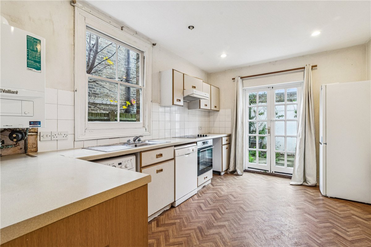 3 bedroom house, St. Dunstans Road, London W6 - Available