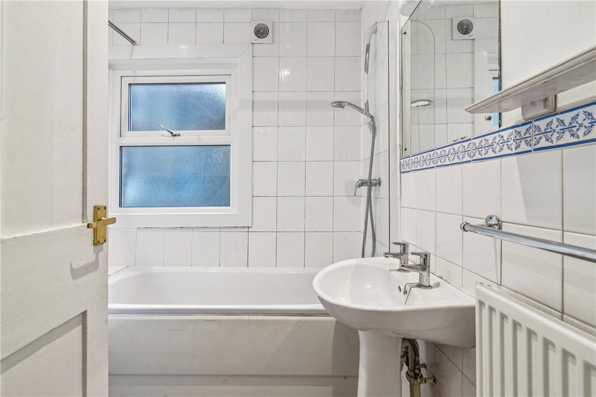 3 bedroom house, St. Dunstans Road, London W6 - Available