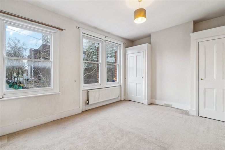 3 bedroom house, St. Dunstans Road, London W6 - Available