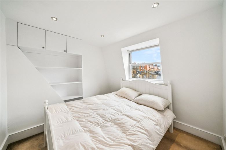 4 bedroom house, Edgarley Terrace, London SW6 - Available