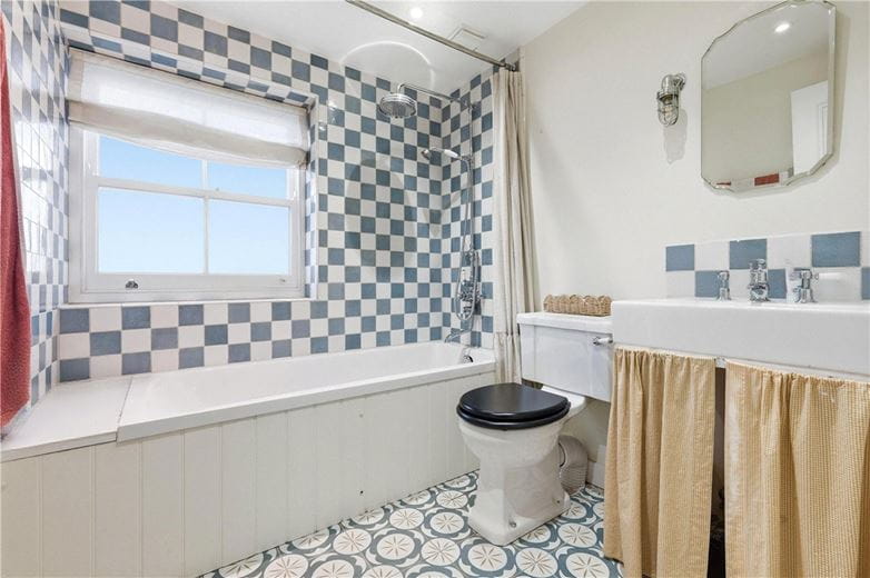 6 bedroom house, Delaford Street, London SW6 - Available