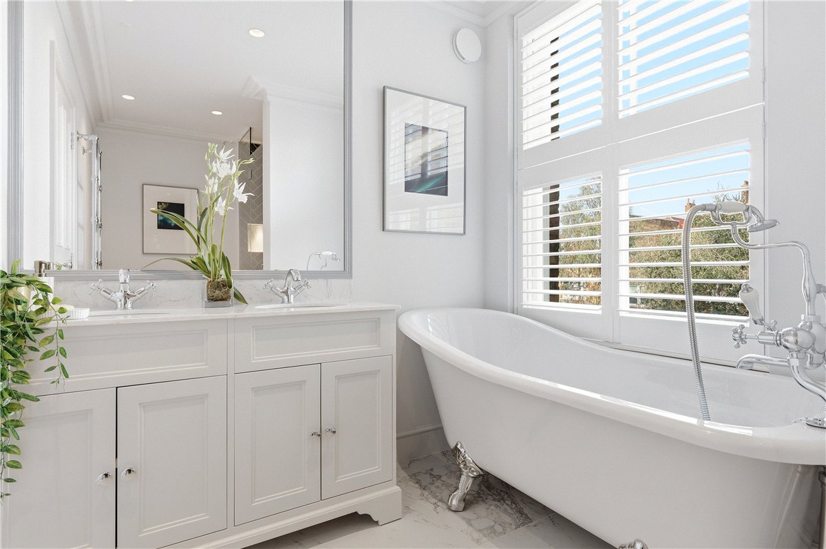 4 bedroom house, Hazlebury Road, London SW6 - Available