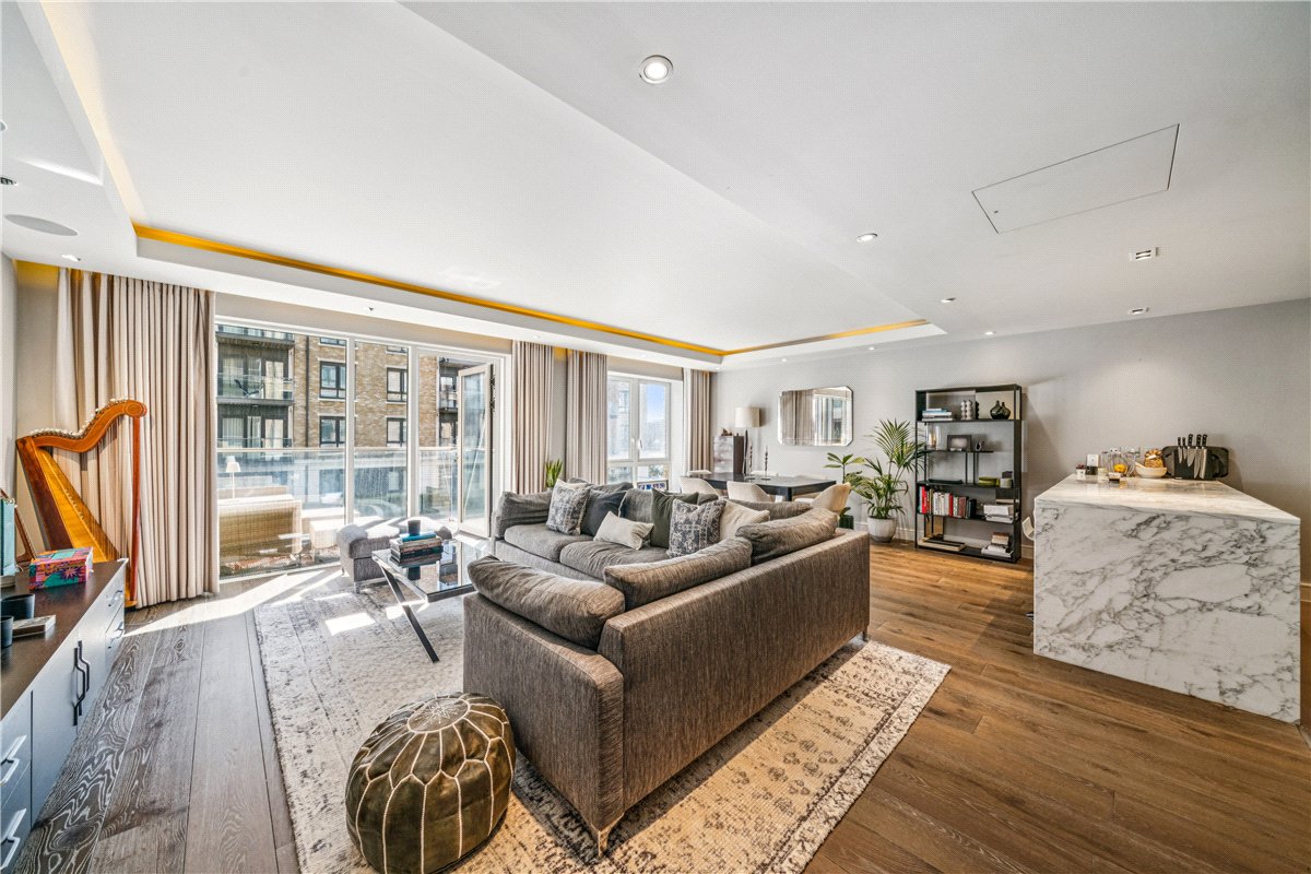 2 bedroom flat, Distillery Wharf, W6 - Available