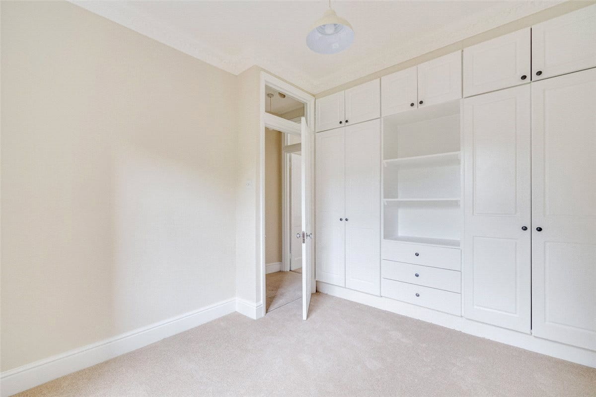 2 bedroom flat, Reporton Road, London SW6 - Sold