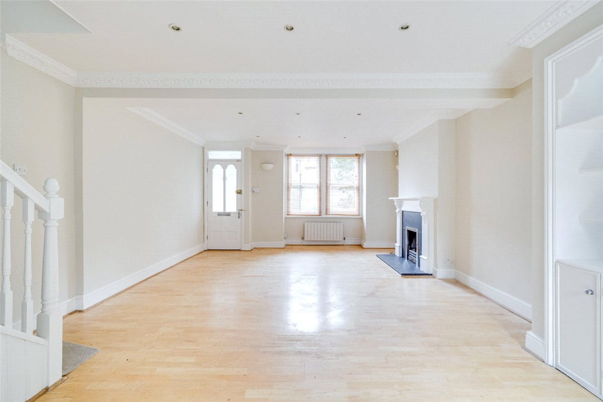 2 bedroom flat, Reporton Road, London SW6 - Sold