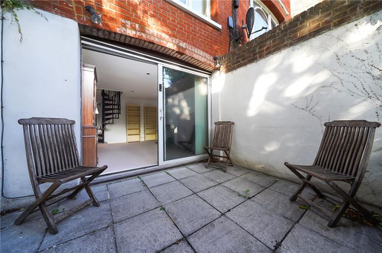 2 bedroom maisonette, Deodar Road, London SW15 - Available