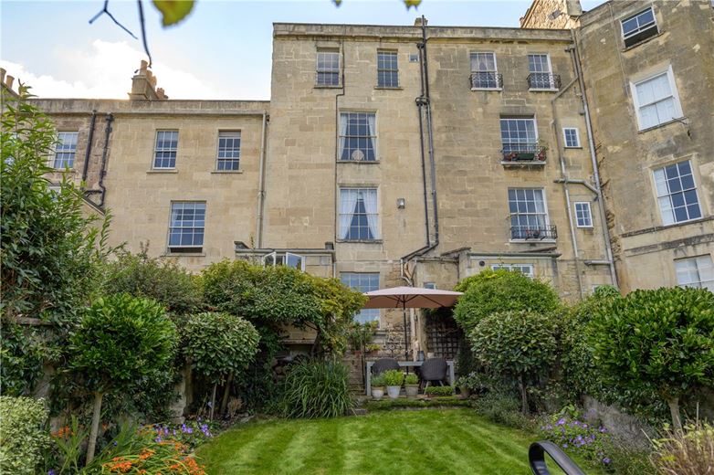 4 bedroom house, Ainslies Belvedere, Bath BA1 - Sold