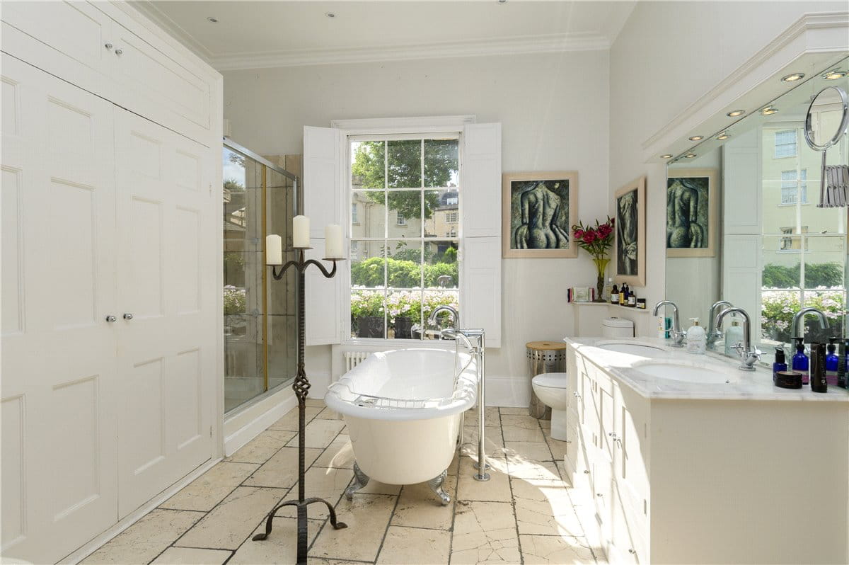 4 bedroom house, Ainslies Belvedere, Bath BA1 - Sold