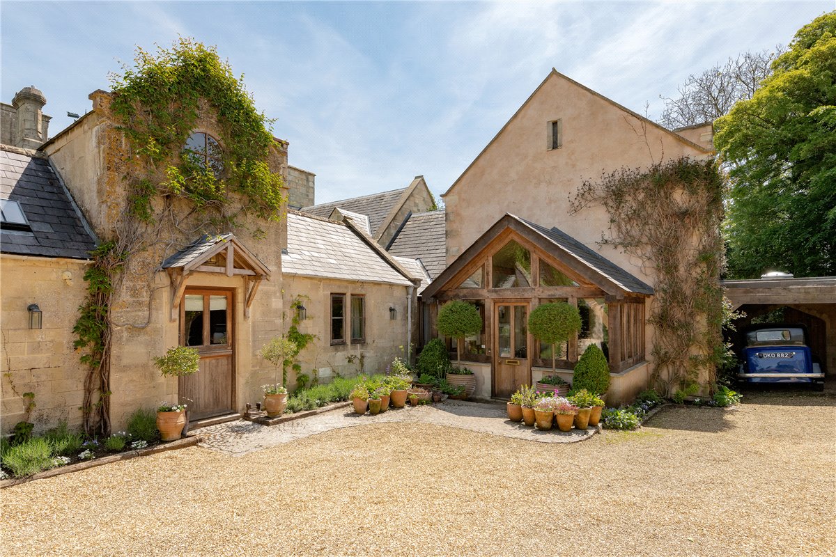 5 bedroom house, Church Road, Biddestone SN14 - Available
