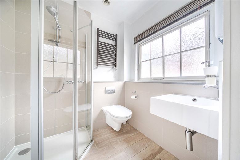 2 bedroom maisonette, Monmouth Street, Bath BA1 - Available