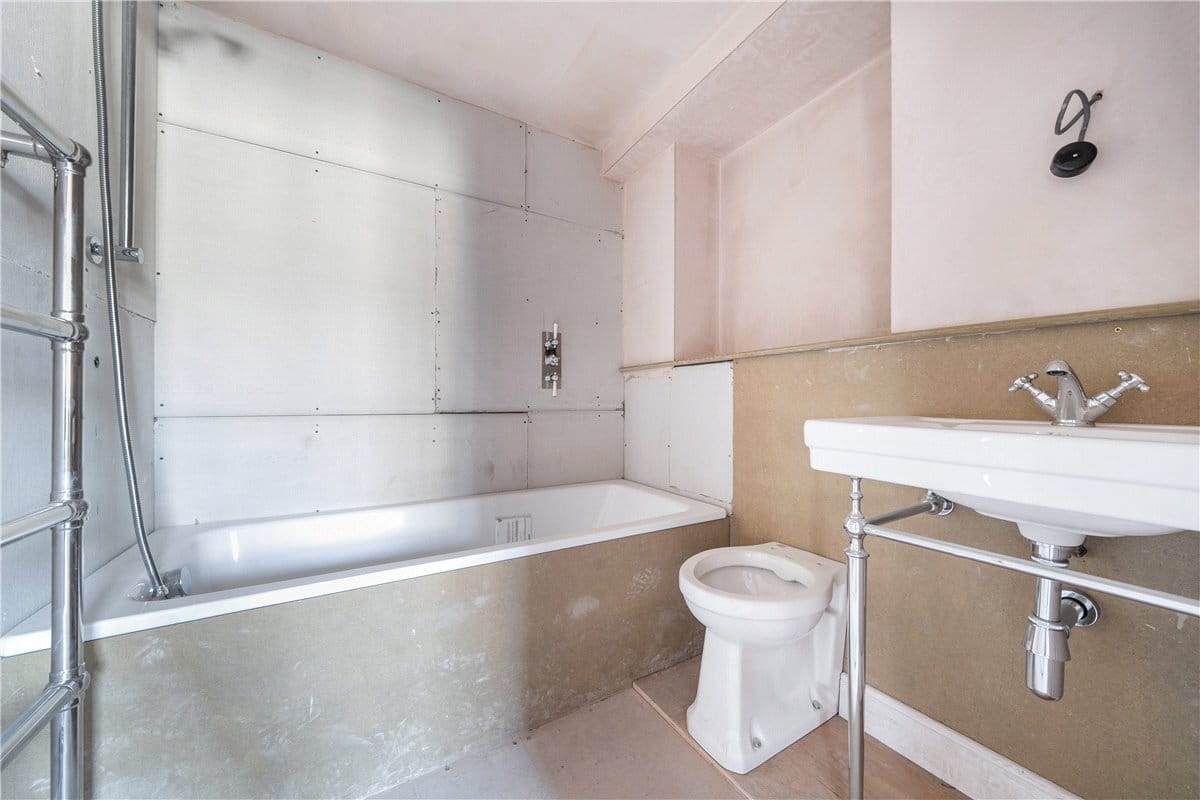 7 bedroom house, Bladud Buildings, Bath BA1 - Available