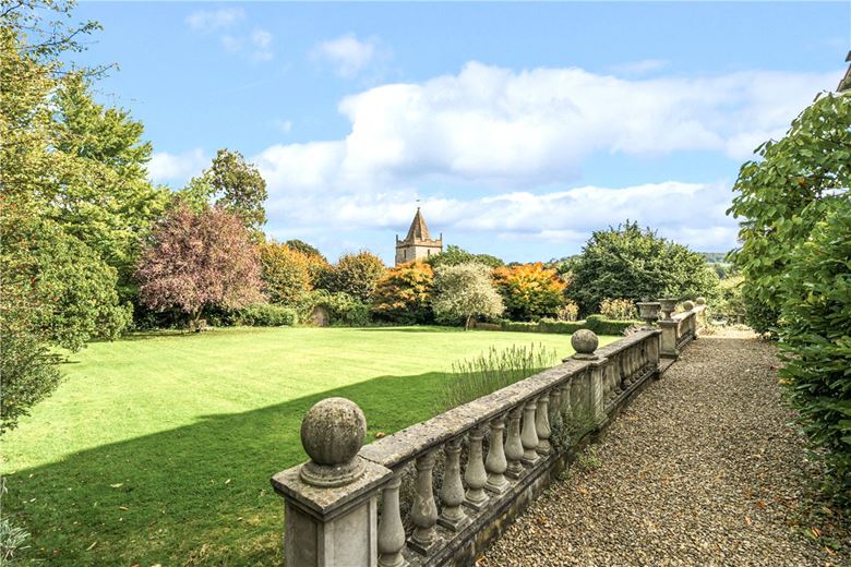 6 bedroom house, Corston, Bath BA2 - Available