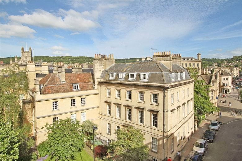 1 bedroom flat, Chandos House, 27-28 Westgate Buildings BA1 - Available