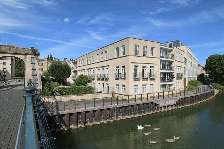 2 bedroom flat, Victoria Bridge Road, Bath BA1 - Available