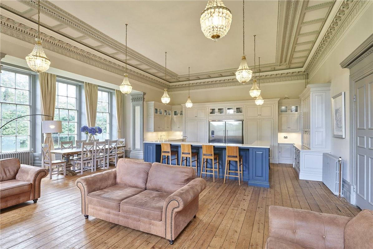 16 bedroom house, Beckspool Road, Frenchay BS16 - Available