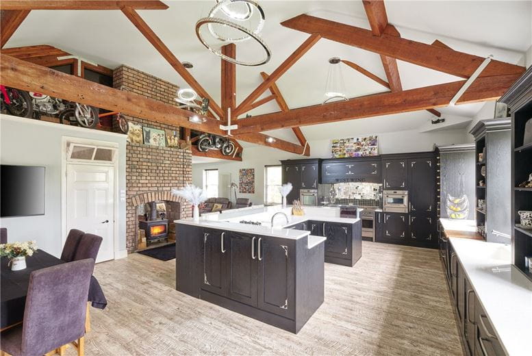 16 bedroom house, Beckspool Road, Frenchay BS16 - Available