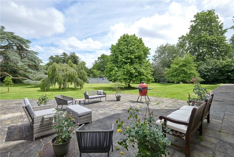 16 bedroom house, Beckspool Road, Frenchay BS16 - Available