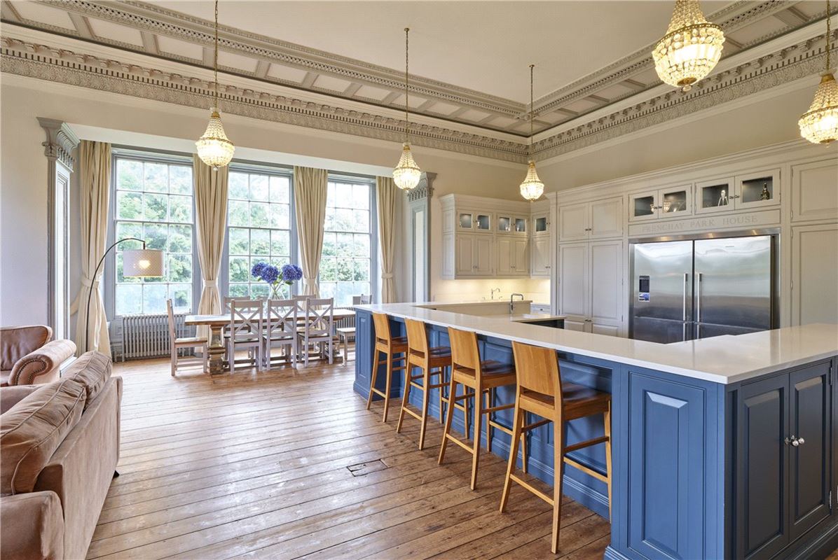 16 bedroom house, Beckspool Road, Frenchay BS16 - Available