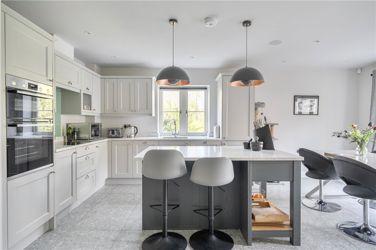 5 bedroom house, Hawkers Yard, Batheaston BA1 - Available