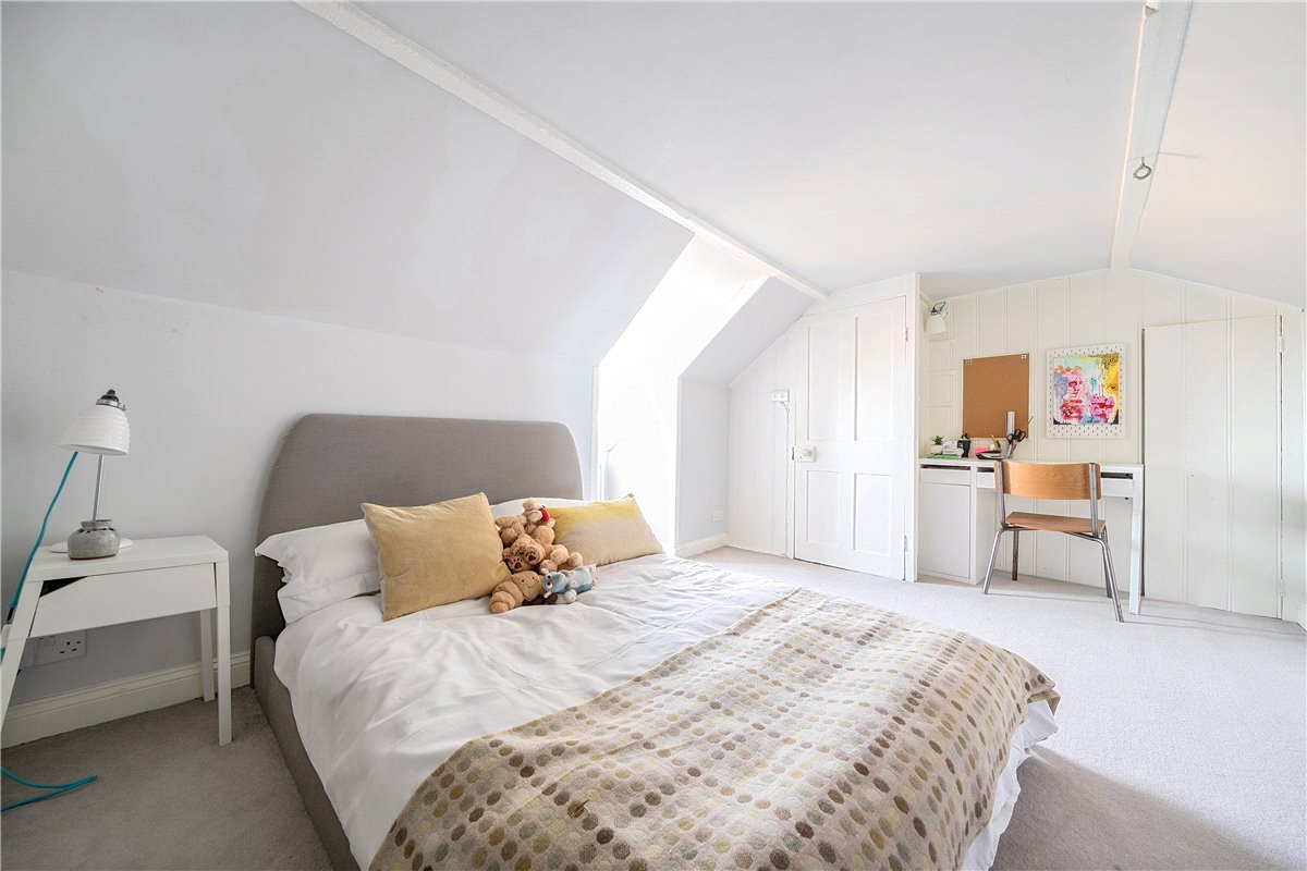 4 bedroom house, Berkeley Place, Camden Road BA1 - Sold