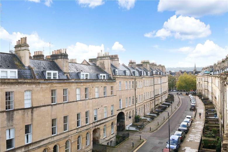 2 bedroom flat, Henrietta Street, Bath BA2 - Available