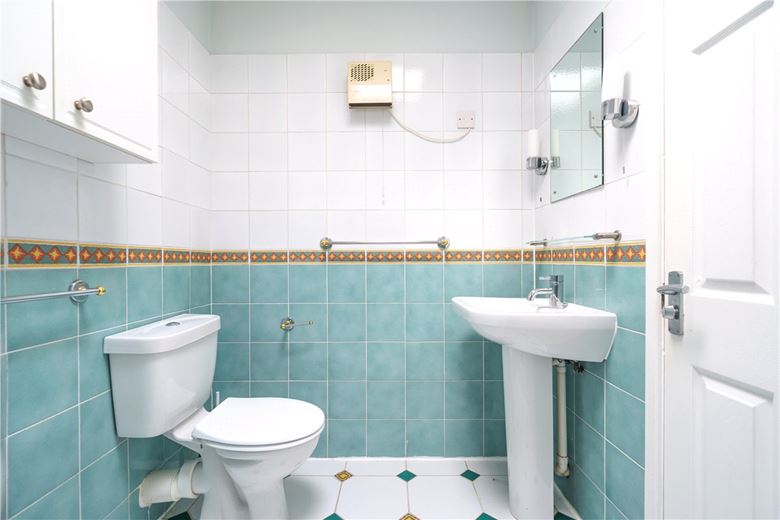 2 bedroom flat, Henrietta Street, Bath BA2 - Available