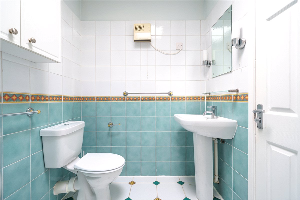 2 bedroom flat, Henrietta Street, Bath BA2 - Available