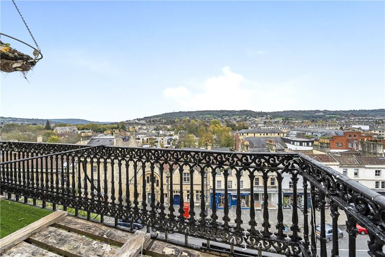 2 bedroom flat, Paragon, Bath BA1 - Sold