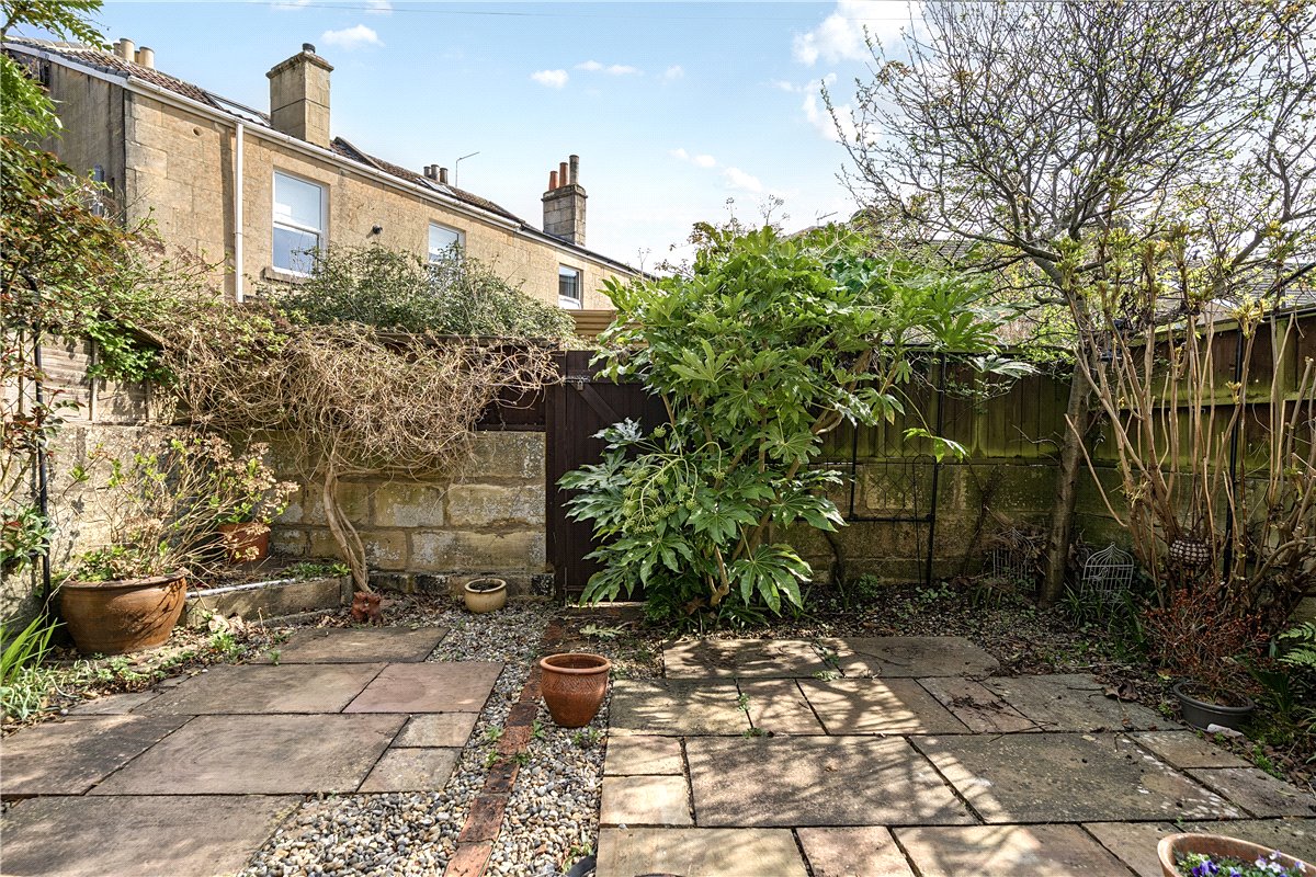 4 bedroom house, Foxcombe Road, Bath BA1 - Sold