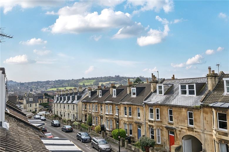 4 bedroom house, Foxcombe Road, Bath BA1 - Sold