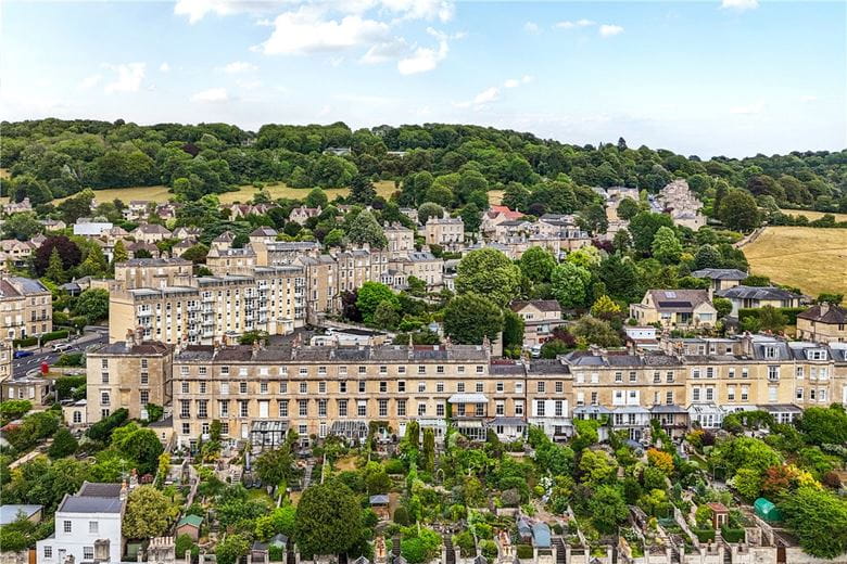 4 bedroom house, Darlington Place, Bath BA2 - Available