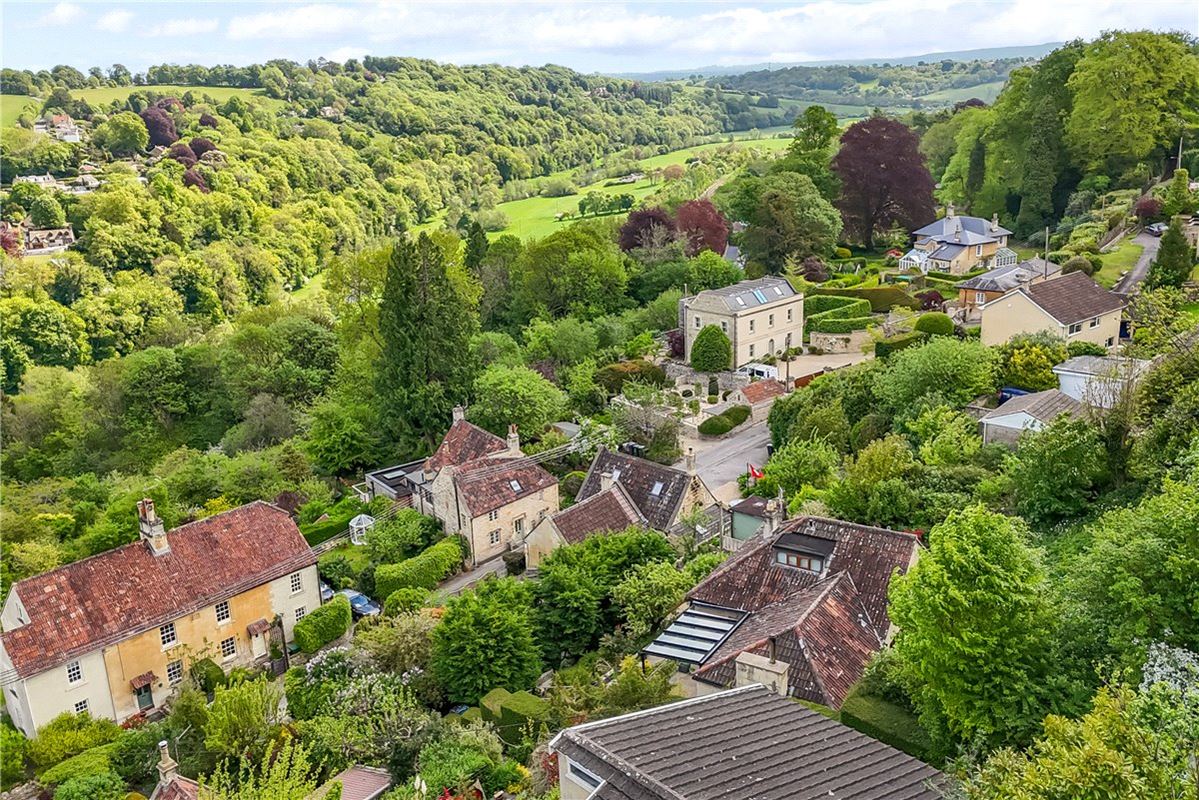 3 bedroom house, Middle Stoke, Limpley Stoke BA2 - Available